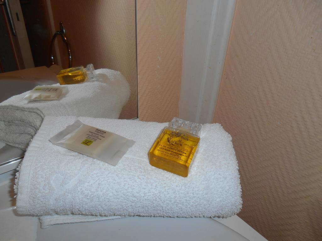 Hotel Des Bains Сан-Жан-льо-Тома Стая снимка